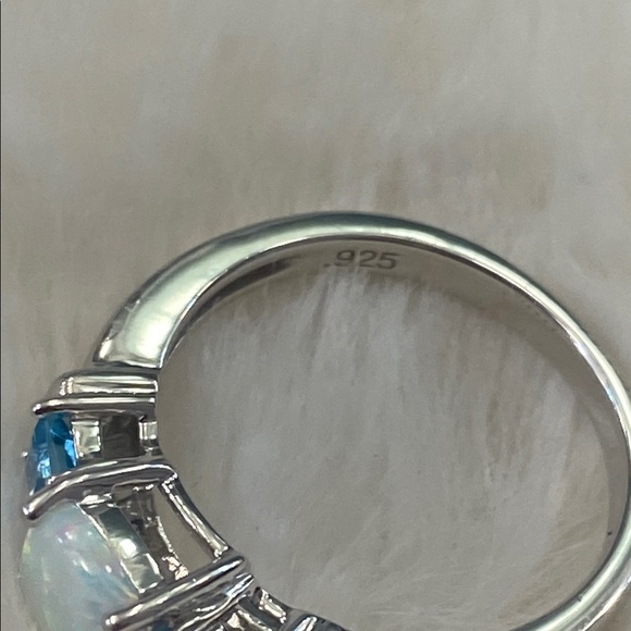 Opal & Topaz Ring - Picture 4 of 6